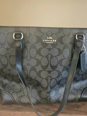 Coach Tote Bag Black Signature Canvas Shoulder Bag Medium Large Zip Top
